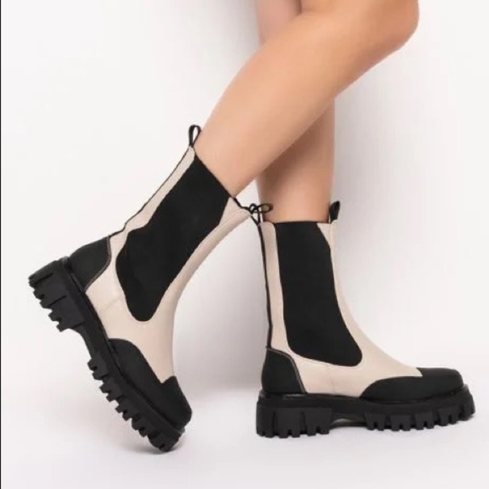 AZALEA WANG CRAZY LIKE ME FLATFORM BOOTIE IN BONE